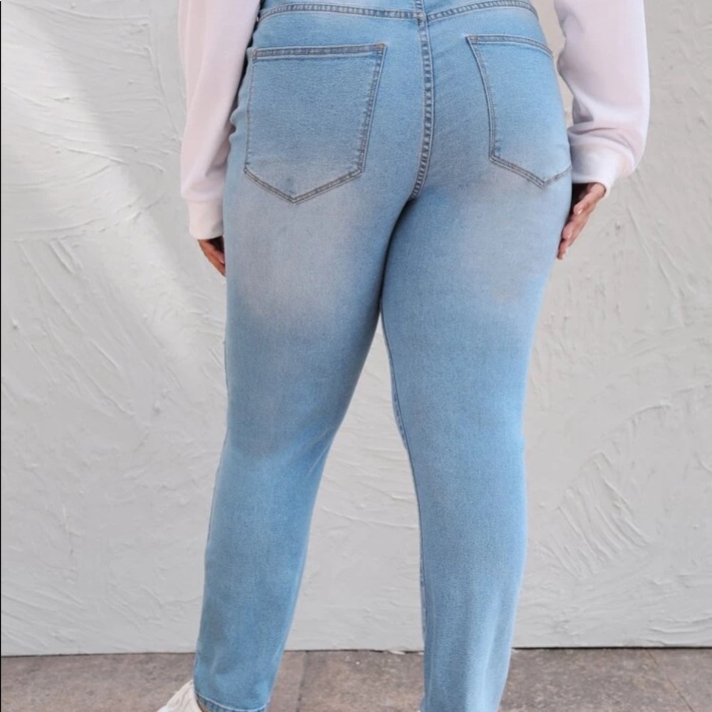 Jeans - Picture 4 of 5